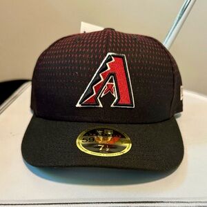 Arizona Diamondbacks New Era 59fifty 7 1/2 Fitted Baseball Hat. Black & Red. NWT